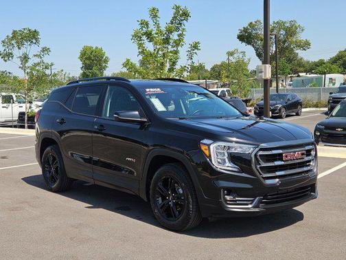 2023 GMC Terrain AWD AT4