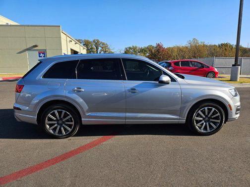 2019 Audi Q7 45 Premium Plus