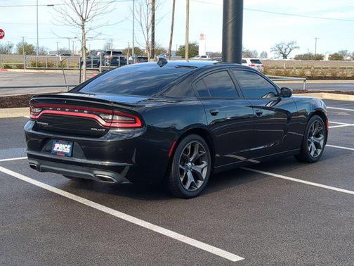 2015 Dodge Charger SXT