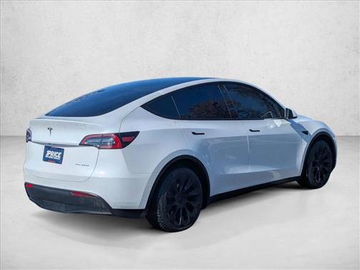 2022 Tesla Model Y Long Range Dual Motor All-Wheel Drive