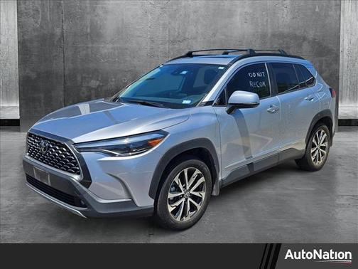 2022 Toyota Corolla Cross XLE