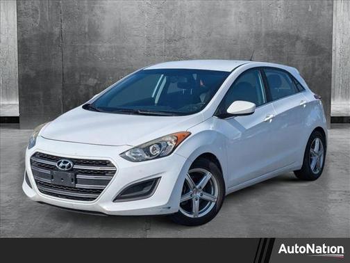 2017 Hyundai Elantra GT Base