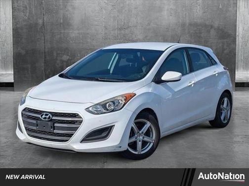 2017 Hyundai Elantra GT Base