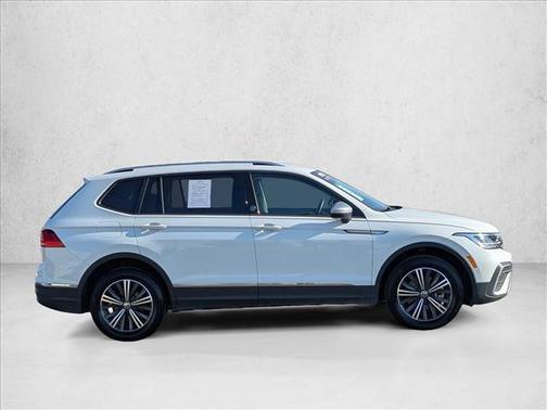 2024 Volkswagen Tiguan 2.0T Wolfsburg Edition