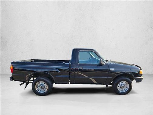 2001 Mazda B2300 SX