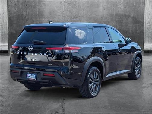 2023 Nissan Pathfinder S 4WD