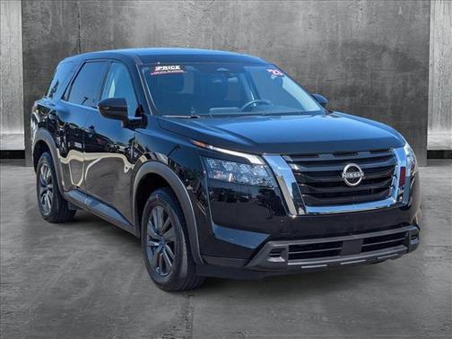 2023 Nissan Pathfinder S 4WD