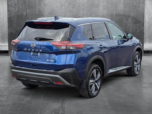 2022 Nissan Rogue SL