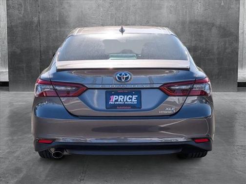 2023 Toyota Camry Hybrid XLE