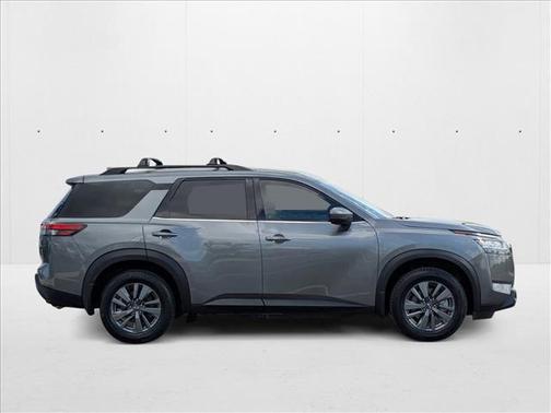 2022 Nissan Pathfinder SV 2WD