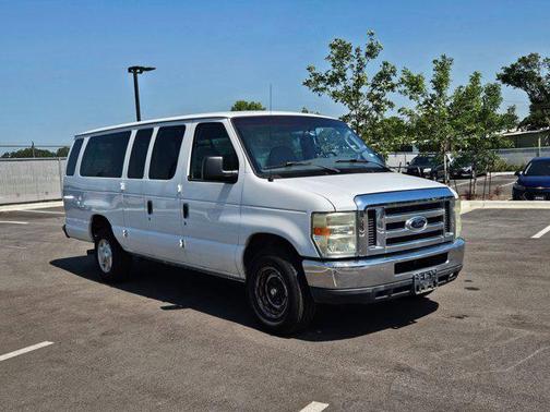 2008 Ford E350 Super Duty XL Wagon