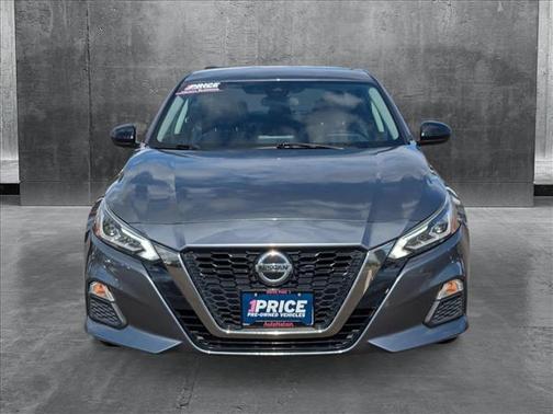 2020 Nissan Altima SR FWD