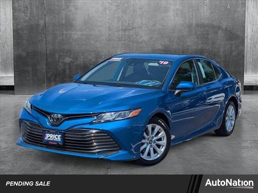 2019 Toyota Camry LE