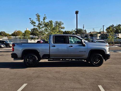 2025 Chevrolet Silverado 2500 Custom