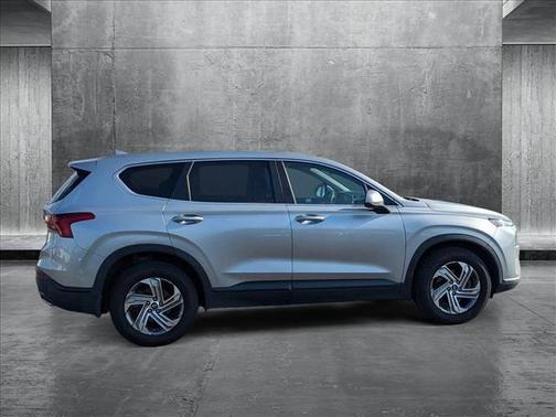 2022 Hyundai SANTA FE SE