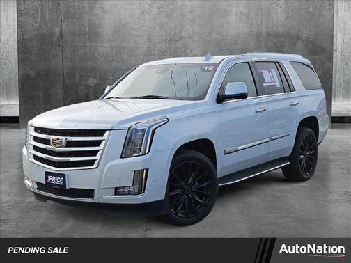 2019 Cadillac Escalade Luxury