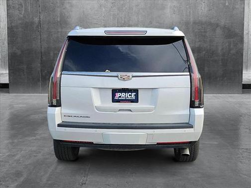 2019 Cadillac Escalade Luxury