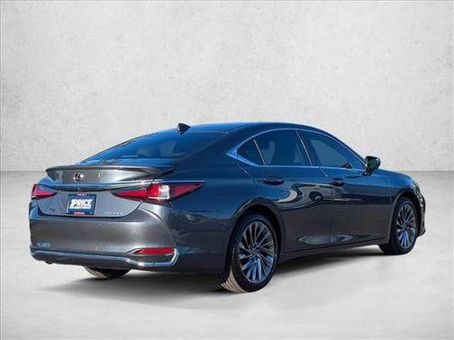 2024 Lexus ES 300h Ultra Luxury