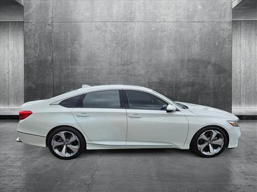 2020 Honda Accord Touring 2.0T