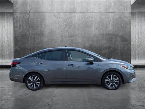 2023 Nissan Versa 1.6 SV