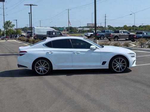 2022 Genesis G70 3.3T RWD