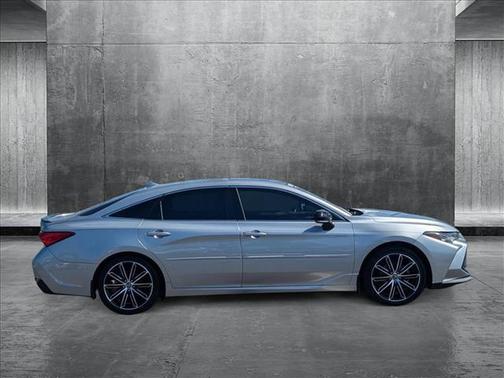 2020 Toyota Avalon Touring