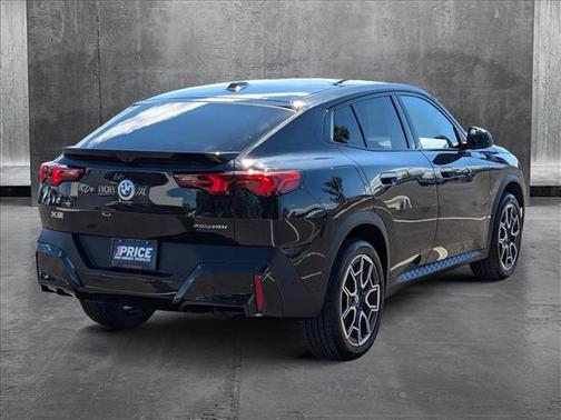 2025 BMW X2 xDrive28i