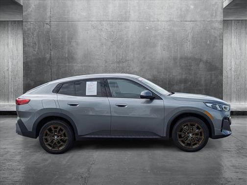 2025 BMW X2 xDrive28i
