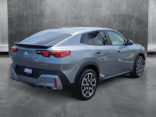 2025 BMW X2 xDrive28i