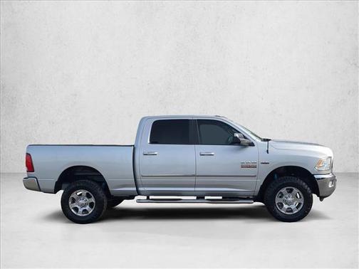 2017 RAM 2500 Big Horn Crew Cab 4x4 6'4' Box