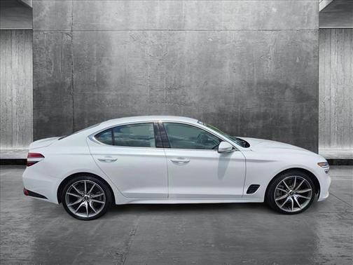 2022 Genesis G70 3.3T RWD