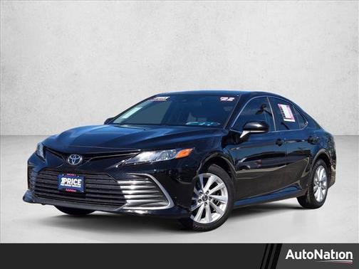 2022 Toyota Camry LE
