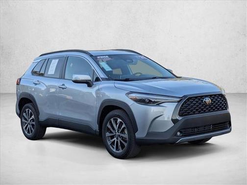 2023 Toyota Corolla Cross XLE