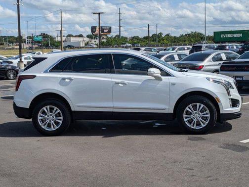 2025 Cadillac XT5 Luxury