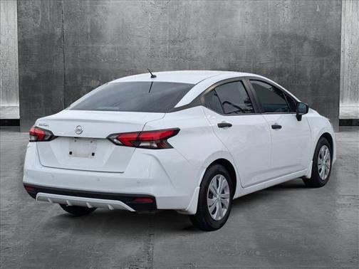 2022 Nissan Versa 1.6 S