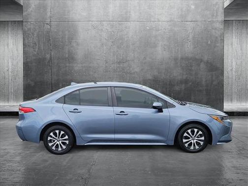2022 Toyota Corolla Hybrid LE