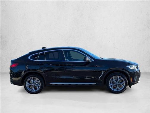 2024 BMW X4 xDrive30i
