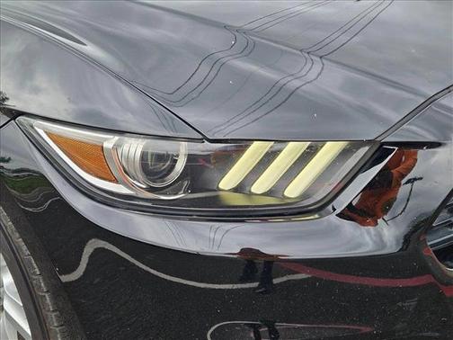 2015 Ford Mustang V6