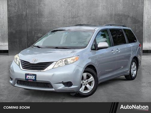 2011 Toyota Sienna LE