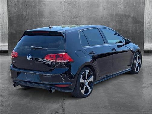 2017 Volkswagen Golf GTI 2.0T S 4-Door