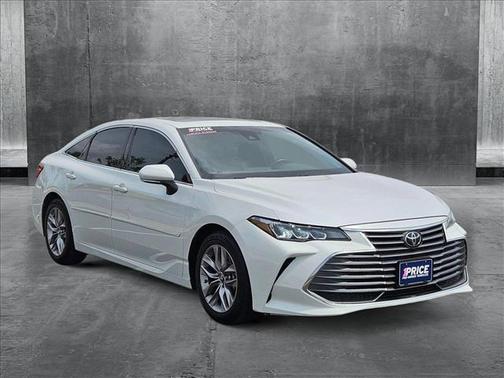 2019 Toyota Avalon XLE