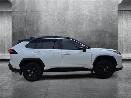 2024 Toyota RAV4 Hybrid SE