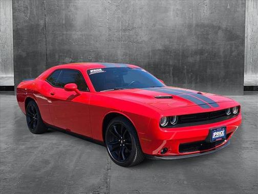 2017 Dodge Challenger SXT