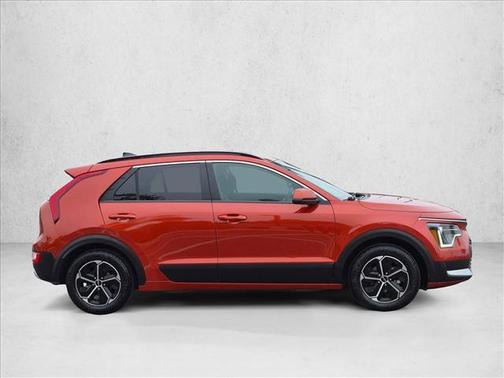 Fire Orange 2023 Kia Niro LX