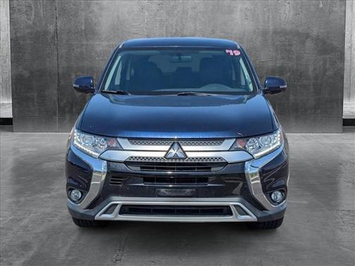 2019 Mitsubishi Outlander SE