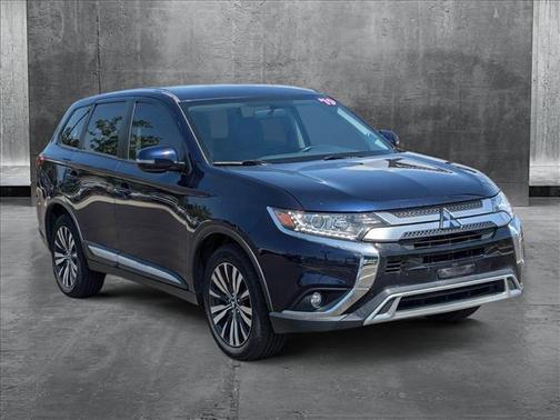 2019 Mitsubishi Outlander SE