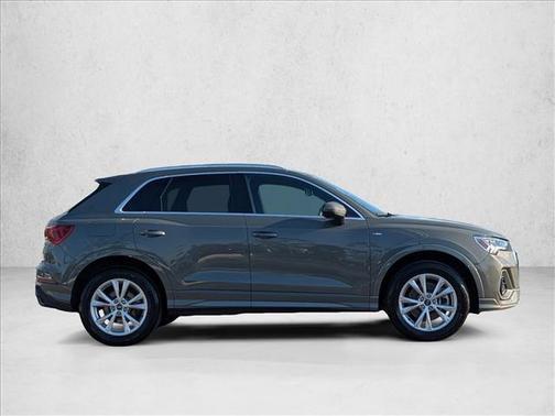 2024 Audi Q3 Premium 45 TFSI S line quattro Tiptronic