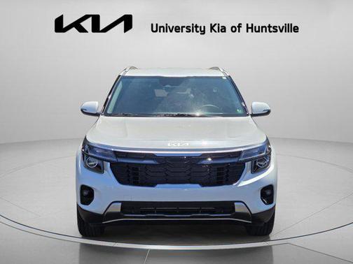Snow White Pearl 2026 Kia Seltos EX