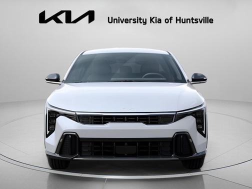 Snow White Pearl 2026 Kia K4 GT-Line