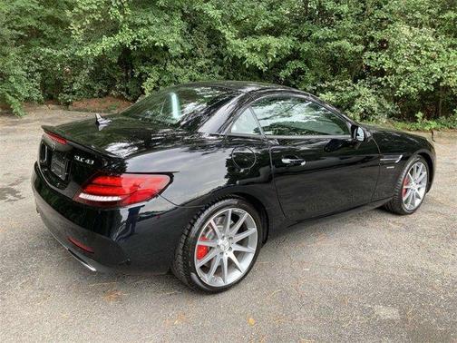 Photo 3 of 31 of 2018 Mercedes-Benz AMG SLC 43 Base